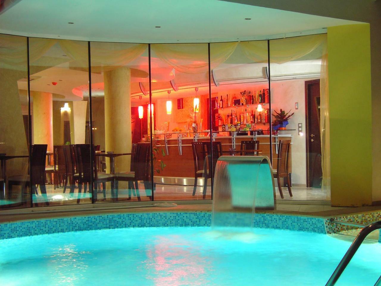Fresh Family Hotel 라브다 외부 사진