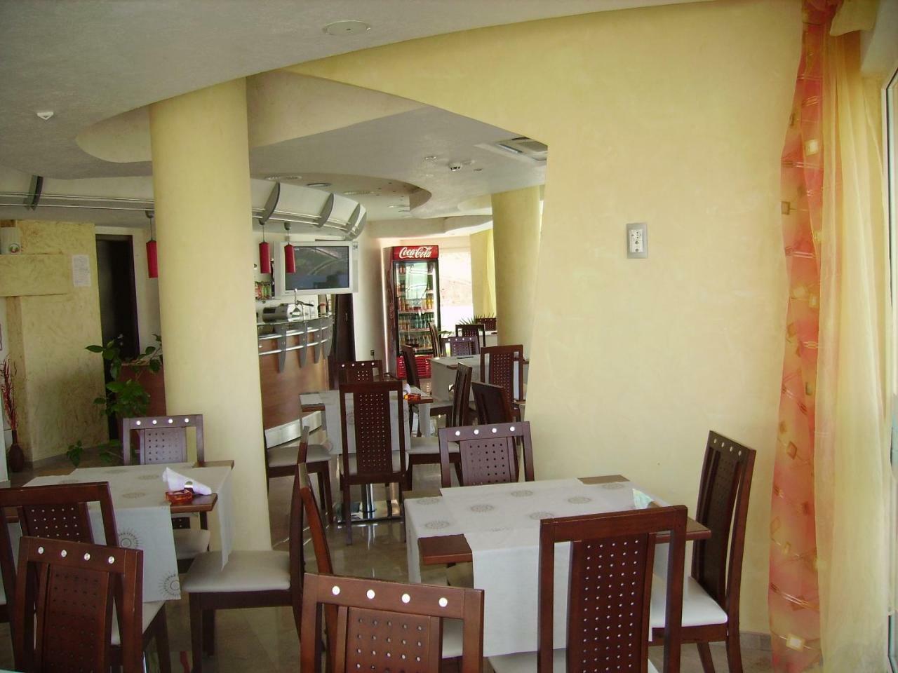 Fresh Family Hotel 라브다 외부 사진